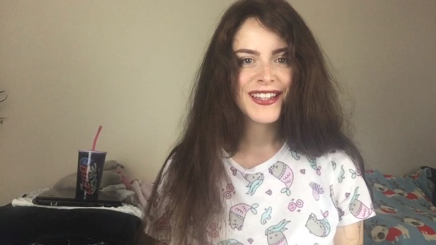 Saying Hi & Getting Dressed For MV Live
