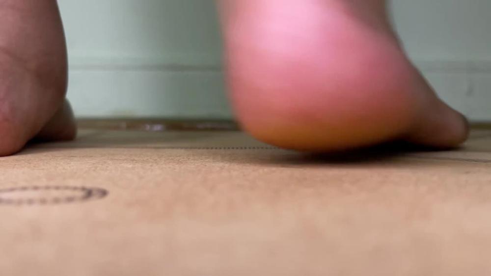 Natural Toe Nails Giantess Yoga Feet