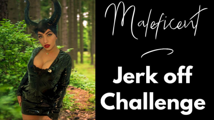 Hot Maleficent playing anal suck dildo - May 13, 2020