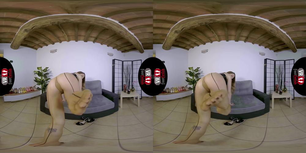 VR FOOT FETISH - Pvc-Clad Mistress Liz Rainbow In Pantyhose With Backseams - Vr 5K 60