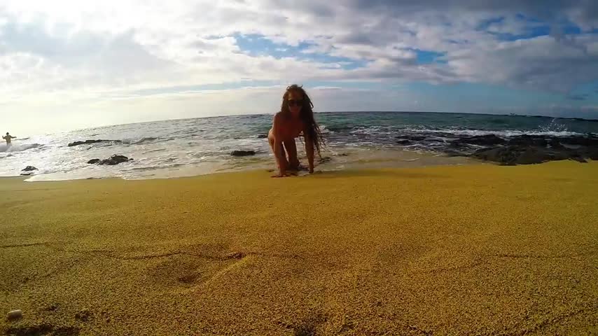 IPhone Sized! Redhead Bikini Worship - April 06, 2018