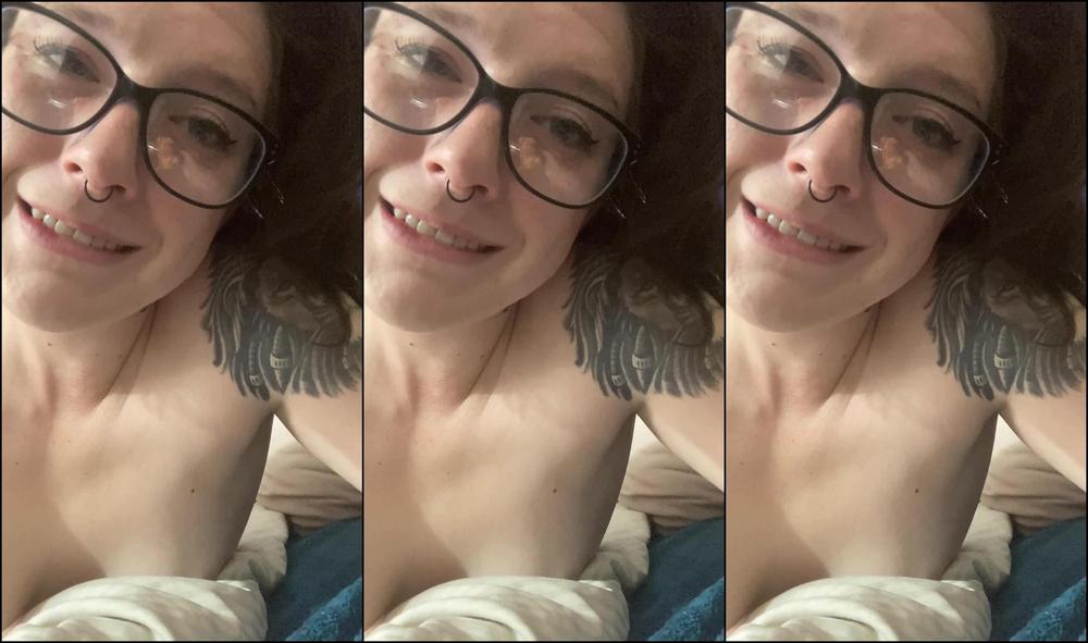 Needy Girlfriend Pov