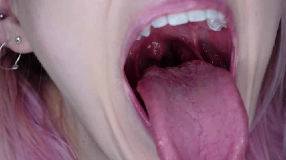 Mouth And Throat Fetish Fun