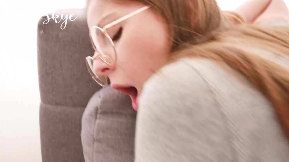 Creamy Pussy Doggy Hot Facial On Glasses