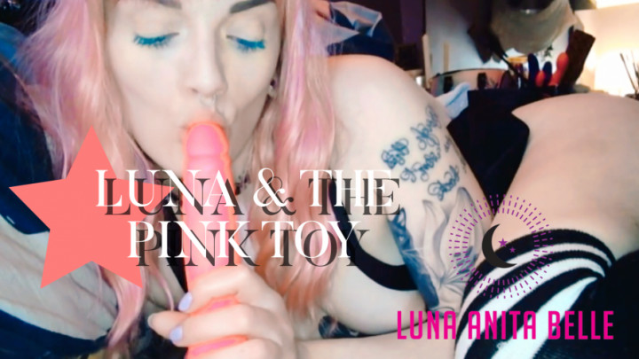 Luna & the Pink Toy - June 25, 2021