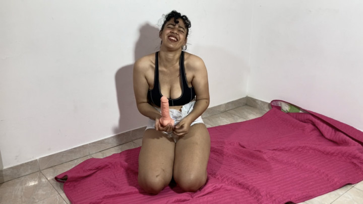 i pee my diaper i still enjoy my fav toy - April 25, 2022
