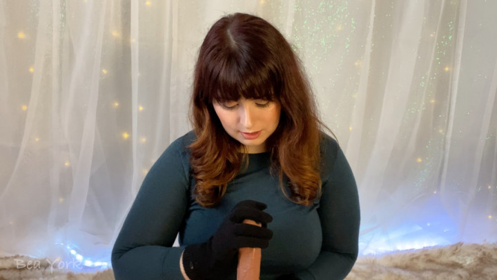 Knit Gloves Handjob - March 13, 2020