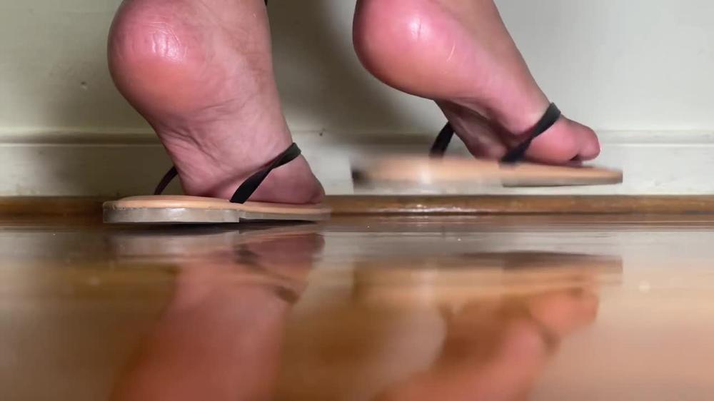 Ebony Flip Flops Play
