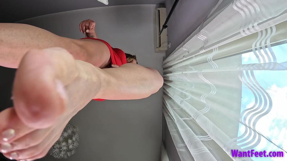 Goddess Soles - Keira Barefoot Stomping - Giantess - 4K MP4