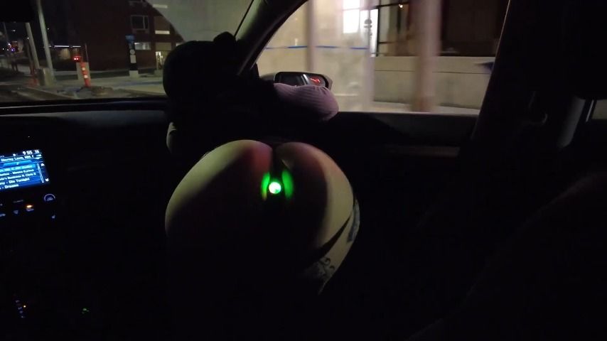 LIGTH UP BUTT PLUG PRANK PUBLIC FLASHING - March 06, 2021
