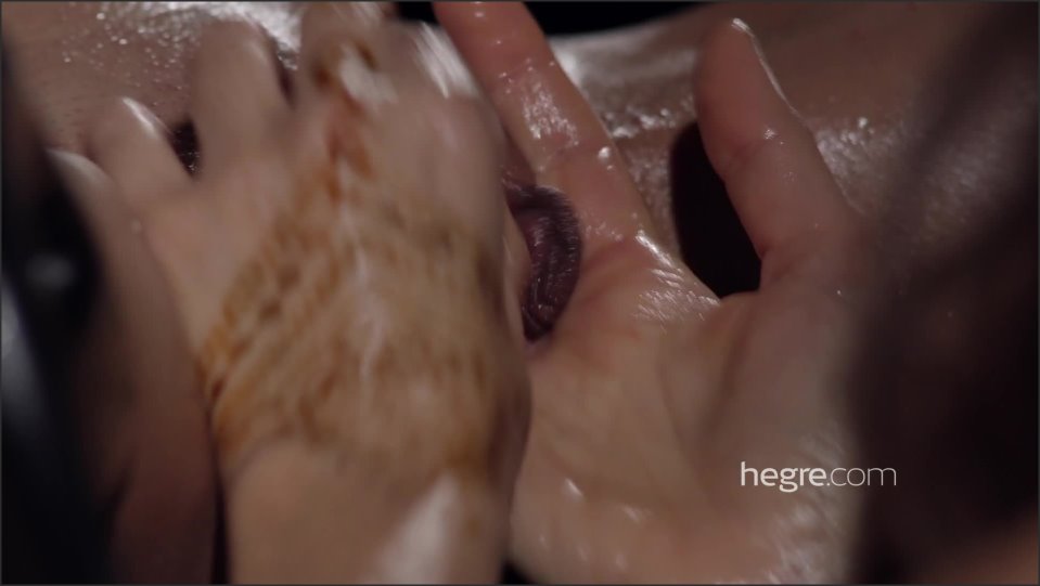 2018-01-30 [Hegre-Art] Orgasmic Pussy Play Massage