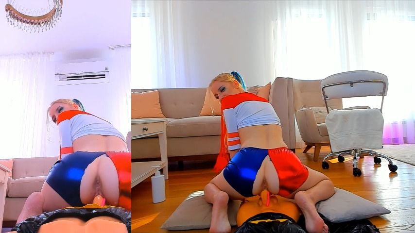 Harley ridind Batman's dick dual view - September 12, 2022