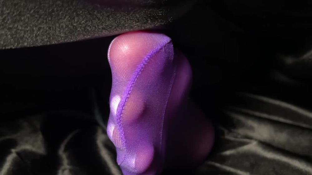 Purple Nylon Removal In Bed
