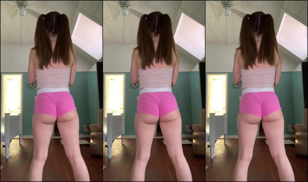 Meganmarxxx Bubble Butt In Booty Shorts 100 Squats