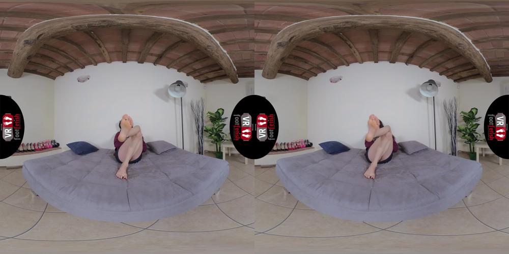 VR FOOT FETISH - Tecla Playing With Her Footies On A Lilla Couch - Vr 5K 60