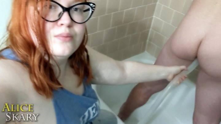 Aliceskary The Grindr Slut Receives His First Enema