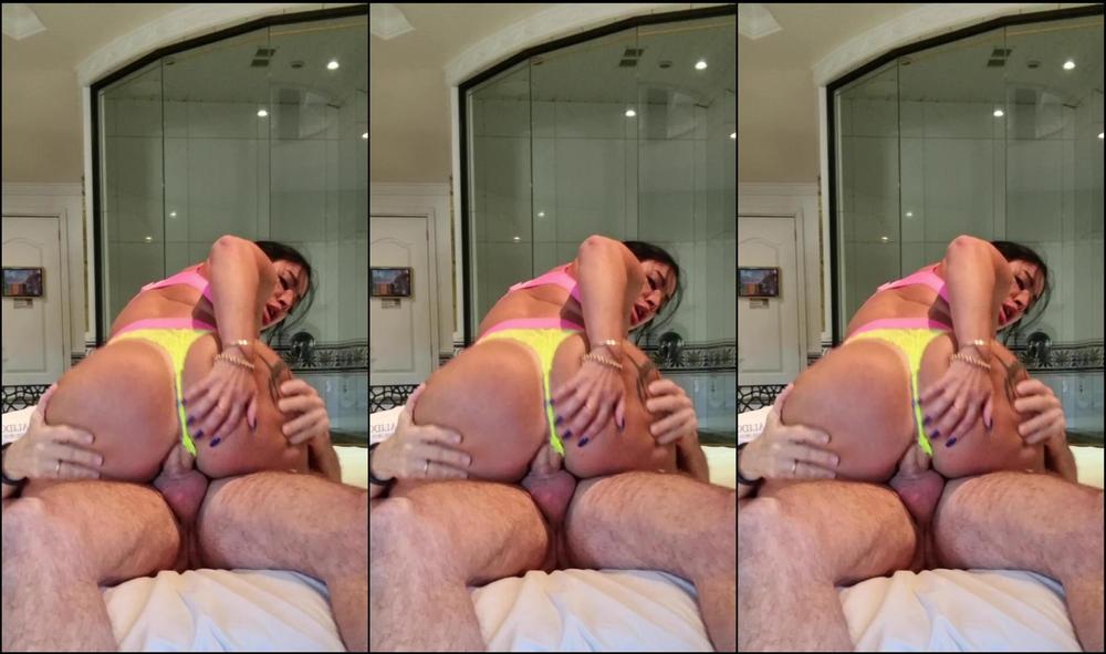Monicasanthiagoxxx Dick Drainer