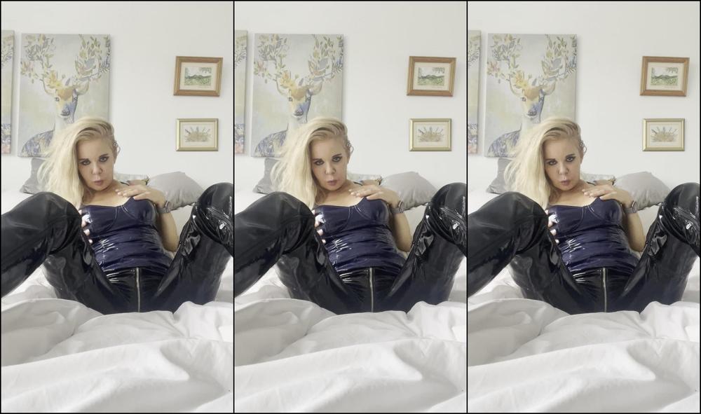 LATEX RUBBER GIRL FUN - Pvc Godess Tease