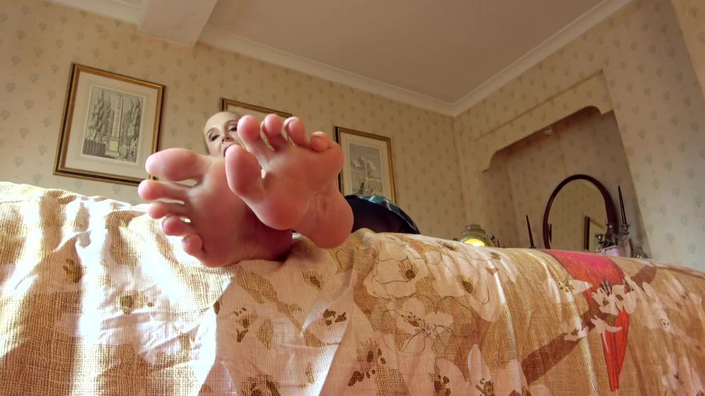 Ariel Anderssen A Tale Of Big Cold Bare Feet