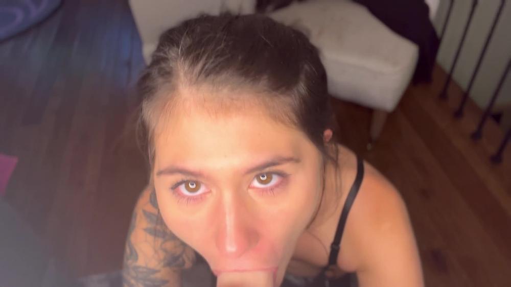 Charlottemae - Your New Slutty Assistant - Manyvids