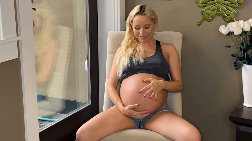 Pregnant Belly and Belly Button Fetish - March 06, 2020