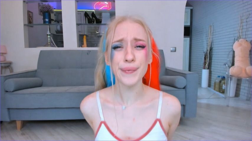Harley Quinn eyes contact pleasure - August 19, 2021