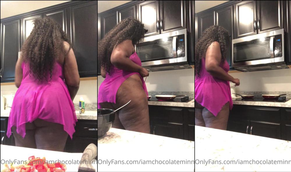 iamchocolateminnie 24565487 2020 05 21 time to make breakfast. good morning baby 