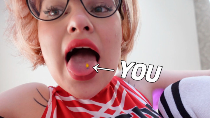 VORE | GIANTESS ATTACKS YOU AND HAVING FUN