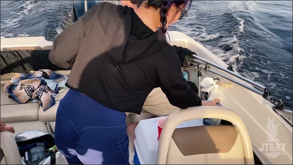 Katielin_Nextdoor_-_Swinging_On_The_St_Johns_River_Part_1_-_Manyvids