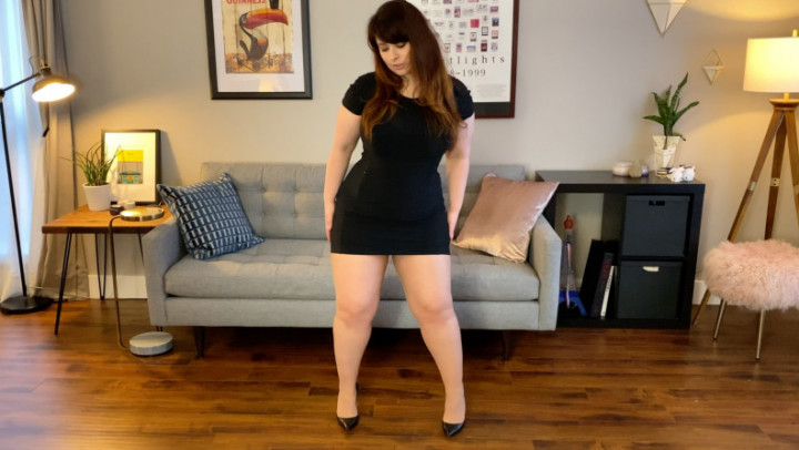 Modeling Cumming in Heels and Pantyhose - January 08, 2020