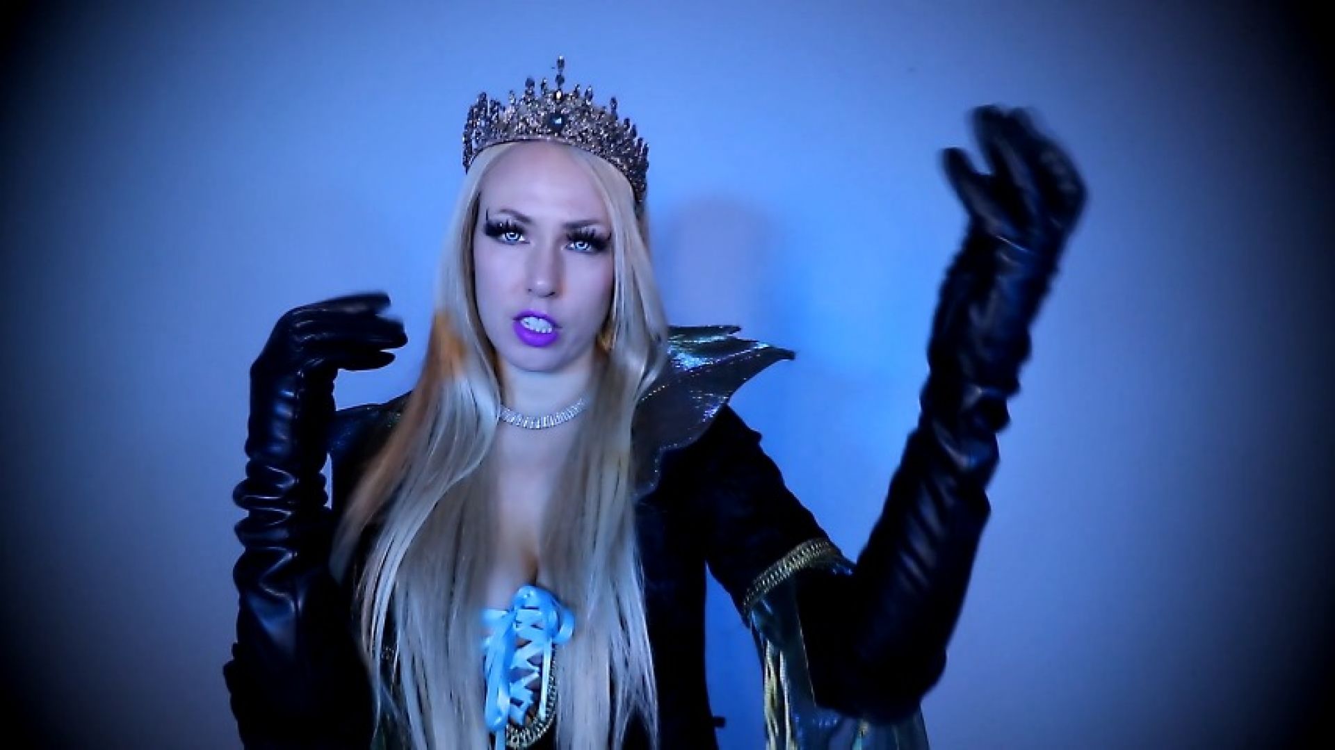 The King's Final Moments Under Leather Gloves - August 03, 2023