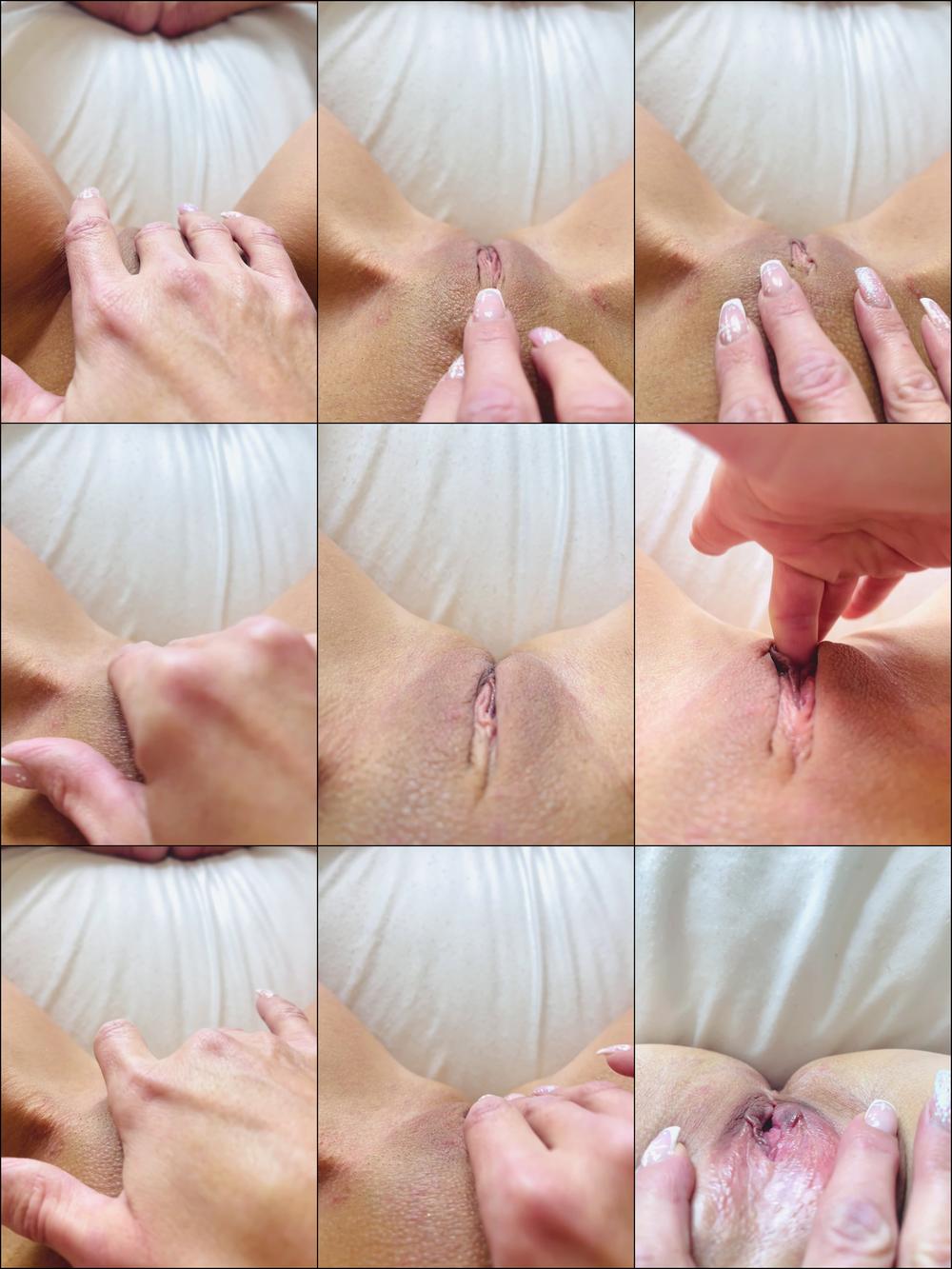 My pussy needs a hand