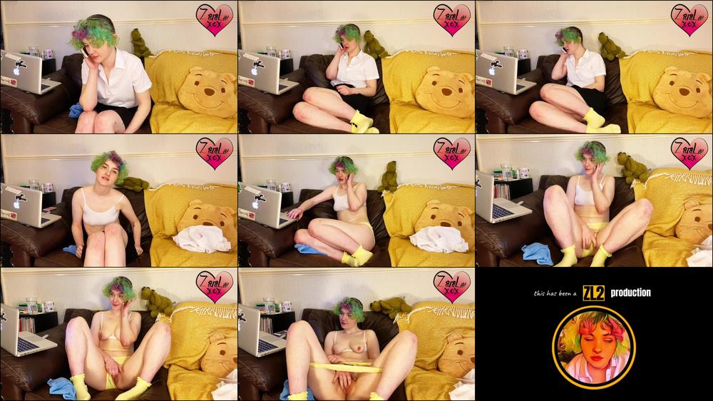 Naive Schoolgirl Discovers Porn & Plays - Feb 28, 2023
