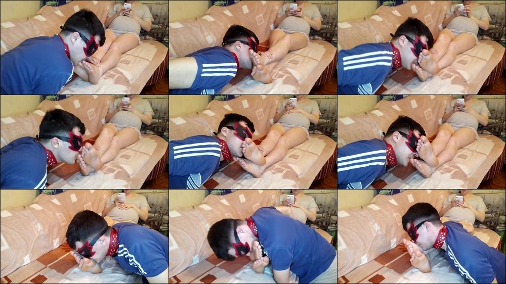 Slave Licks Feet Of A Pregnant Mistress