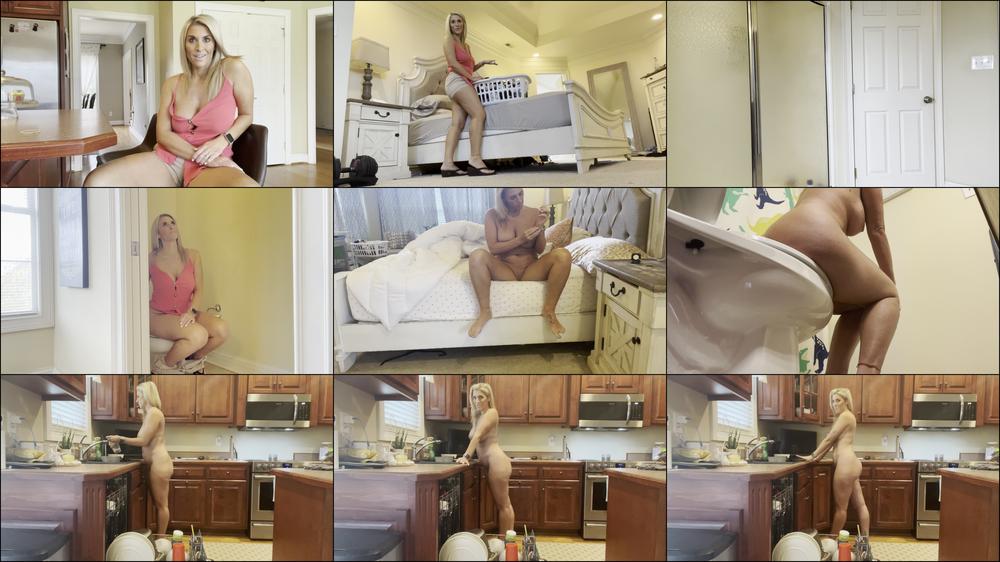 Normal To See Me Naked And Pee