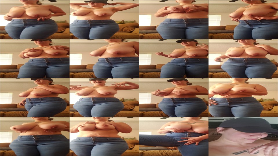 Thevalestgal Discussing Watersports While Holding