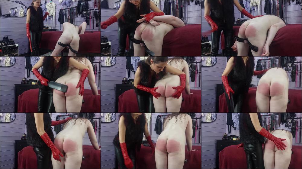 Hard spanking in leather gloves