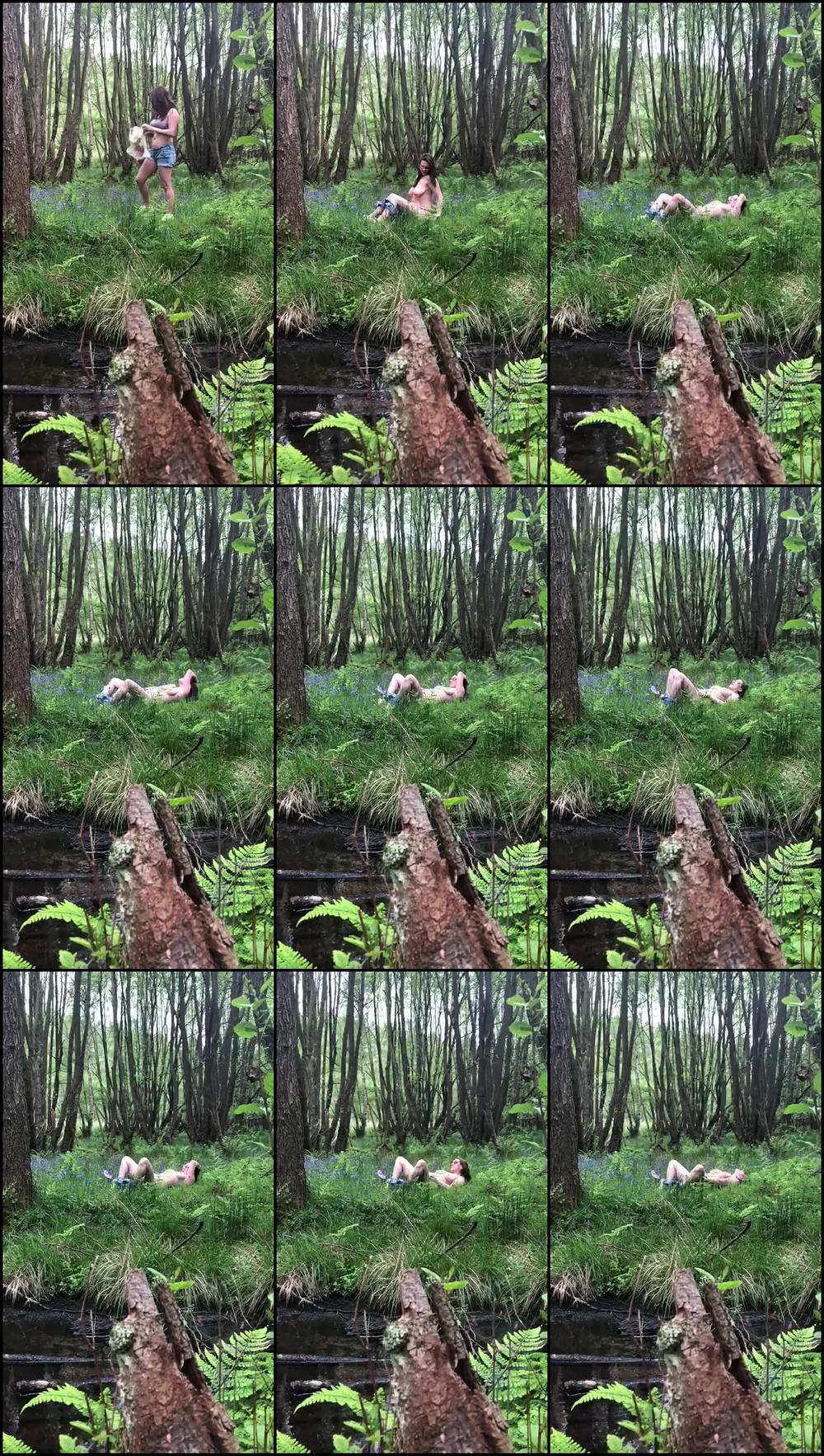 Pussy Play in the Forrest