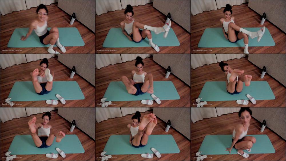 Gymmate Teases Sweaty Foot Fetish- JOI - Apr 19, 2022
