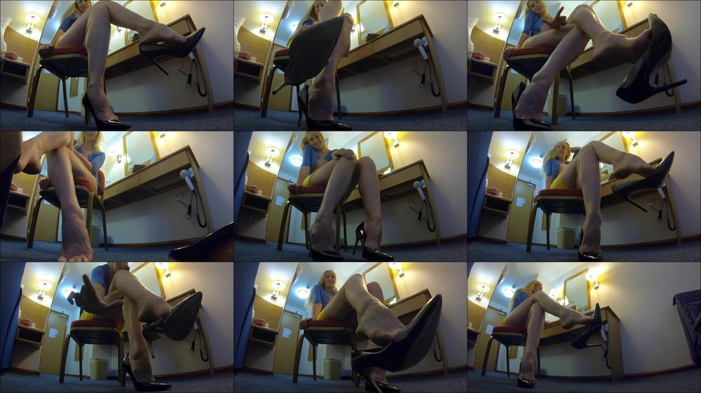 Ariel Anderssen Dangling My Shoes For You Loser