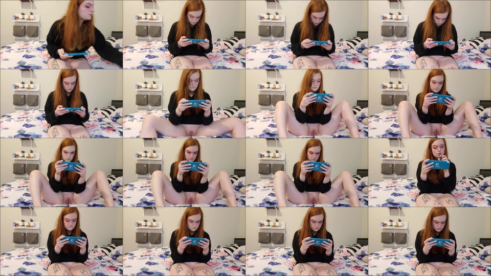 Squeezypeach Upskirt Gamer 1