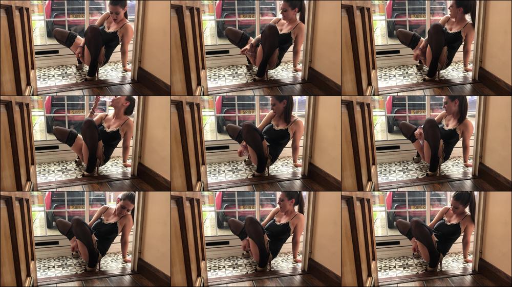 Dildo Fucking & Squirting in my Porch