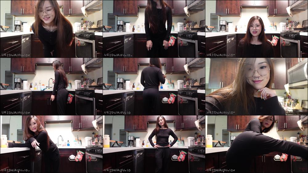 ur2dwaifu - Slob Roommate Makes You Sniff Her Farts