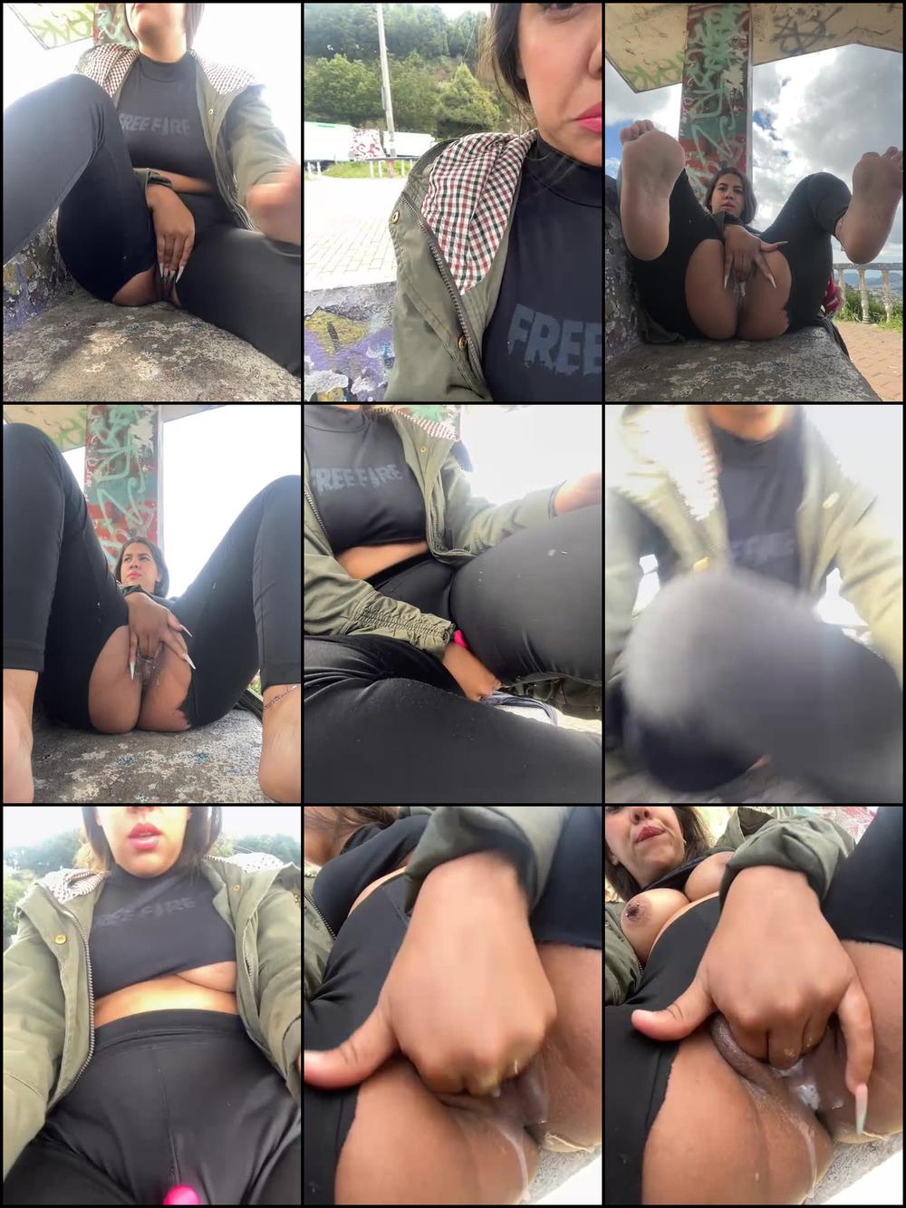 Fingering and Squirting in Public