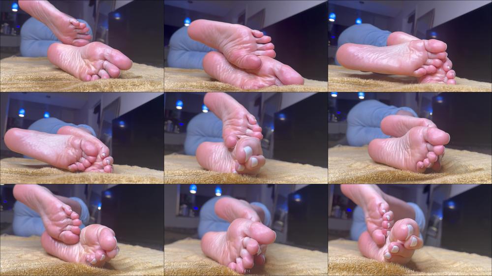 DallasFootModels Entertainment - “Soft Pale Wrinkled Soles”