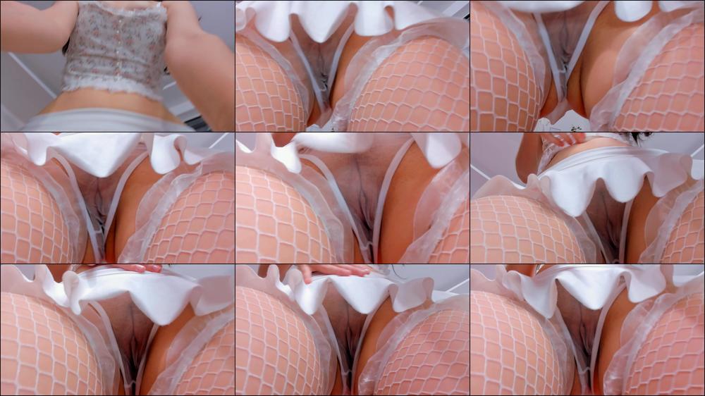 Upskirt sexy video - August 17, 2023