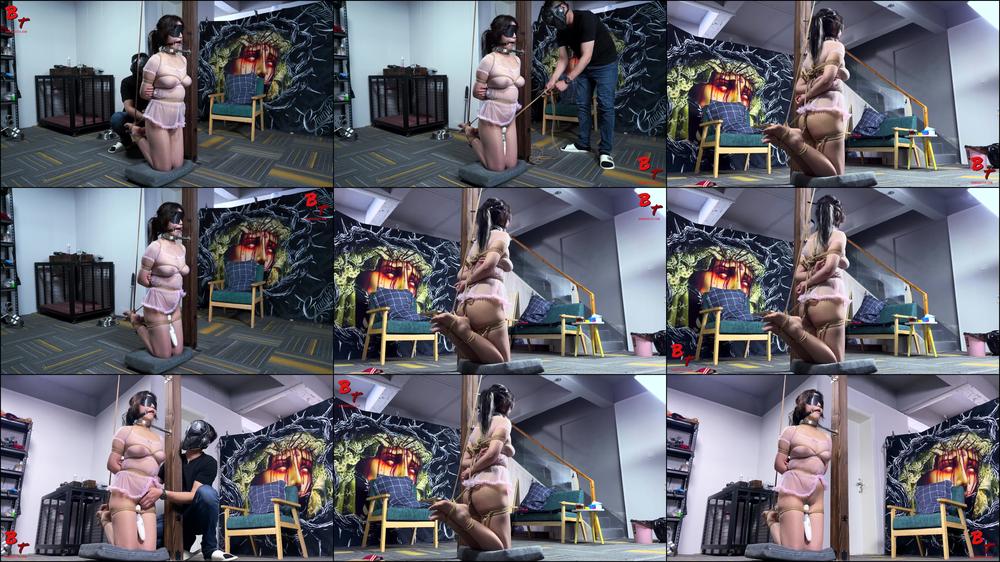 Bondage Kneeling Training Is A Compulsor