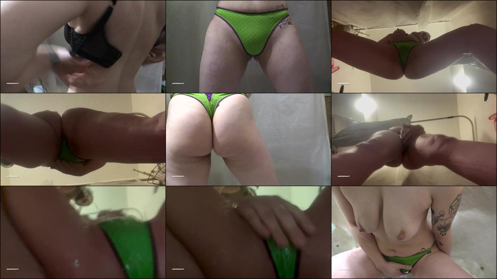 Joey Nova's New Retro Pantt Wetting