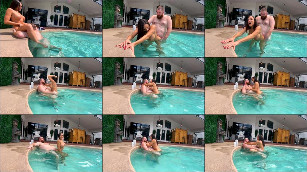 Quickie Pool Sex With Alyssia Vera