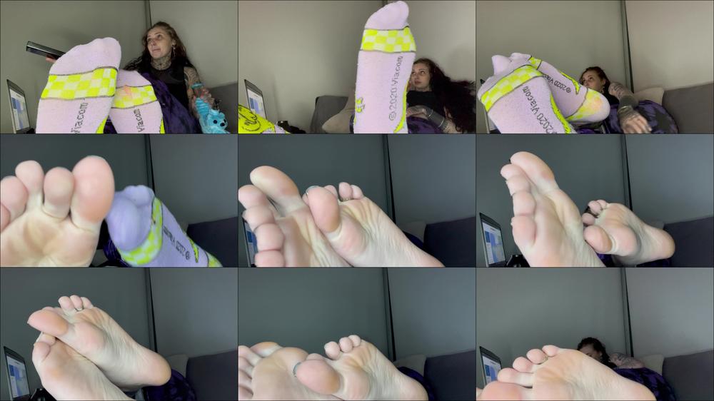 POV Foot Worship While Ignored
